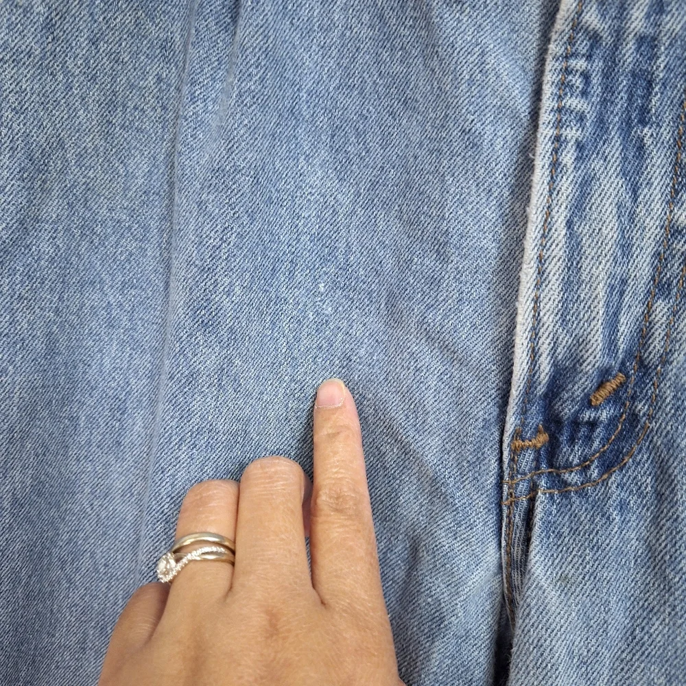 Vintage 90's Levis Silvertab Mens Denim Jeans Loose Baggy Pleated Lightwash Blue